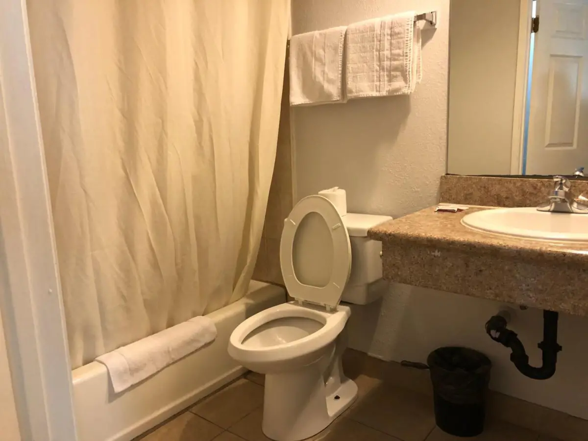 Starlight Inn, Valley Blvd - Downtown LA 6
