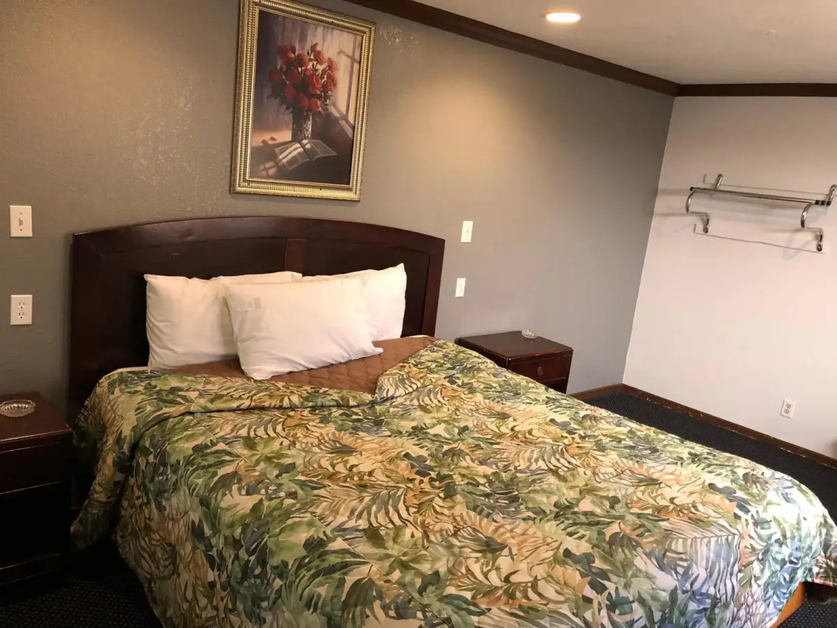Starlight Inn, Valley Blvd - Downtown LA 7